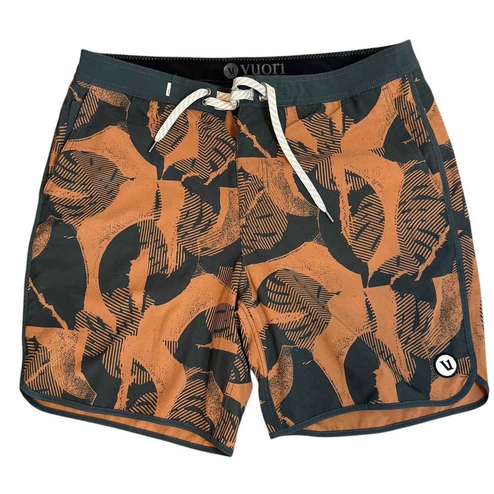 Vuori Cruise Boardshorts Mens 34 Rust Charcoal Abstract Leaf Swim Trunks V314